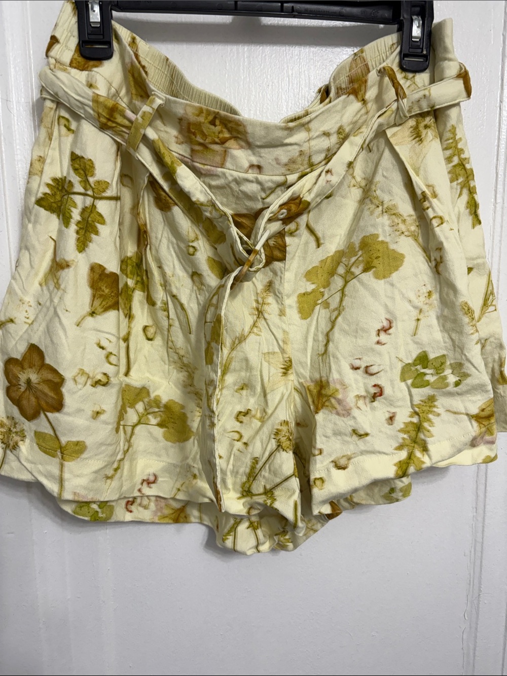 INC International Concepts Floral Yellow Cream High-Waist Shorts